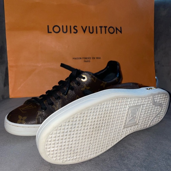 Louis Vuitton Frontrow Sneaker Authentic - Picture 11 of 15